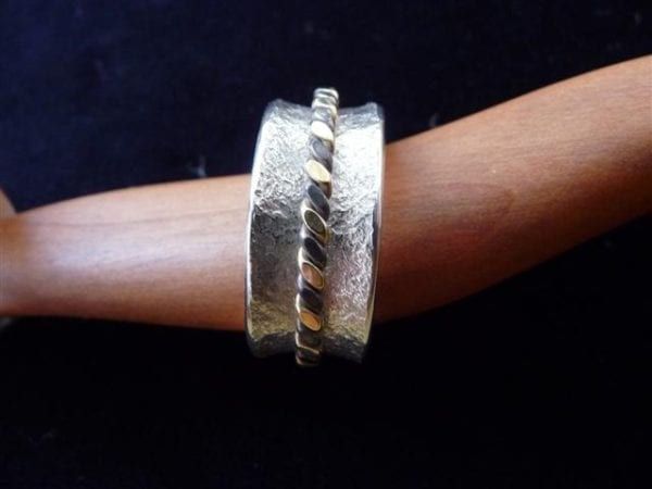 Drehring-Corinthium Aes , Gelbgold und Silber