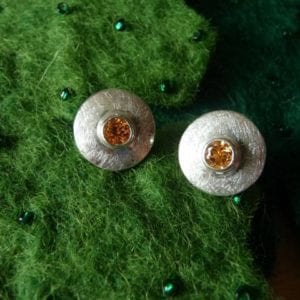 Tellerohrstecker mit Mandaringranat