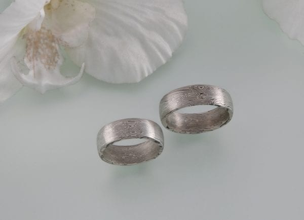 Spiegelbildliche Mokume Gane Ringe